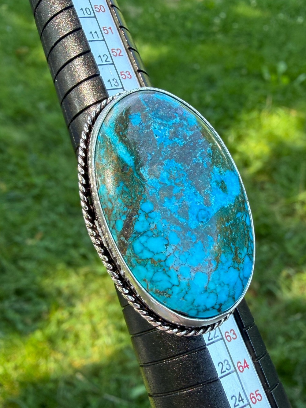 Vintage Chrysocolla Turquoise Colored Oval Silver Statement Ring - Picture 15 of 15